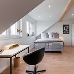 N8quartier Apartment *